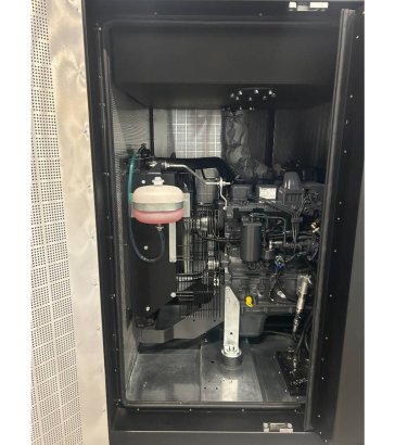 Iveco NEF45SM1A - 66 kVA Genset SuperSilent - DPX-21028 Iveco NEF45SM1A - 66 kVA Genset SuperSilent - DPX-21028 2026 1 Gen...