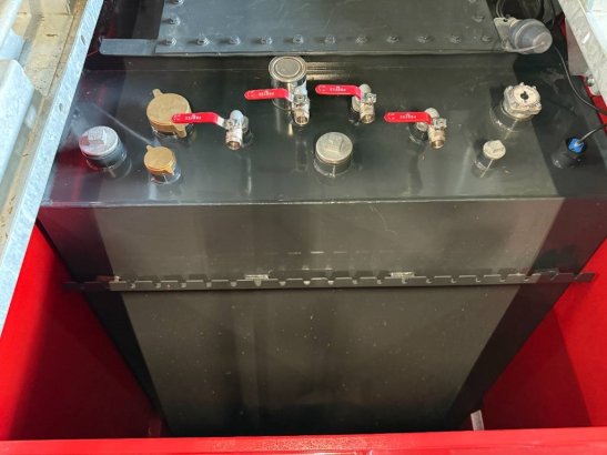 New Diesel Fuel Tank 3.000 Liter - DPX-31024 NEW Diesel Fuel Tank 3.000 Liter - DPX-31024 2025 1 image 40