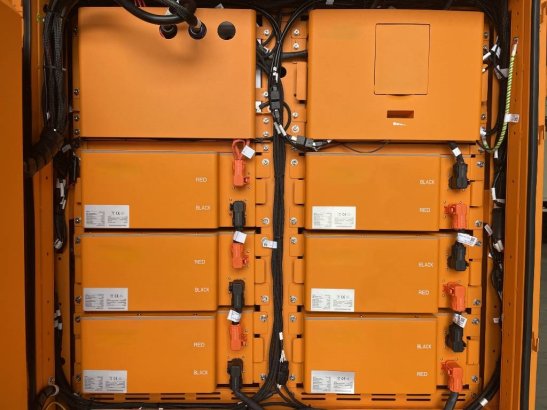 Mobile energy storage - 15kW - 33kWH - DPX-50501 Mobile energy storage - 15kW - 33kWH - DPX-50501 2025 1 Generators image 59