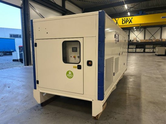 FG Wilson P660-3 - 660 kVA Genset - DPX-16022 FG Wilson P660-3 - 660 kVA Genset - DPX-16022 2025 1 Generators image 2