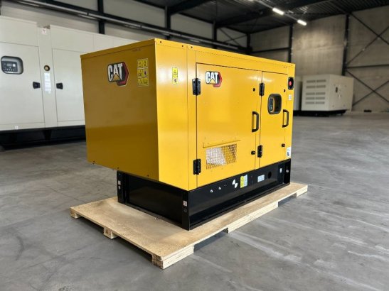 CAT DE13.5E3 - 13.5 kVA Generator - DPX-18001 DE13.5E3 - 13.5 kVA Generator - DPX-18001 2024 1 Generators image 2