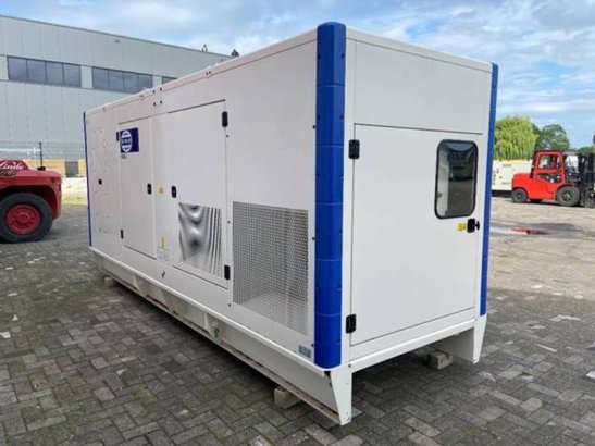 FG Wilson P400-3 - 400 kVA Genset - DPX-16017 FG Wilson P400-3 - 400 kVA Genset - DPX-16017 2025 1 Generators image 32