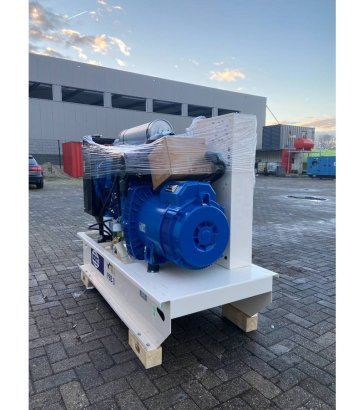FG Wilson P88-3 - 88 kVA Open Genset - DPX-16007-O FG Wilson P88-3 - 88 kVA Open Genset - DPX-16007-O 2025 1 Generators im...