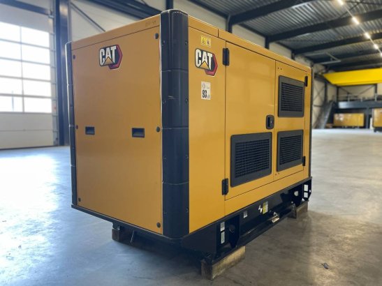 CAT DE65E0 - 65 kVA Generator - DPX-18010 DE65E0 - 65 kVA Generator - DPX-18010 2026 1 Generators image 12