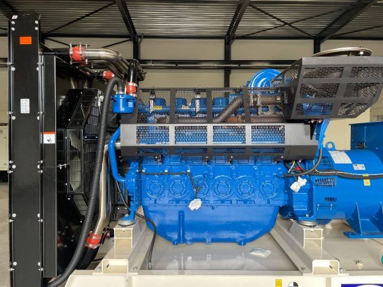 FG Wilson P900-1 - 900 kVA - Open Genset - DPX-16025-O FG Wilson P900-1 - 900 kVA - Open Genset - DPX-16025-O 2025 1 Gener...