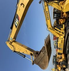 320GC Caterpillar 90% new Good Condition