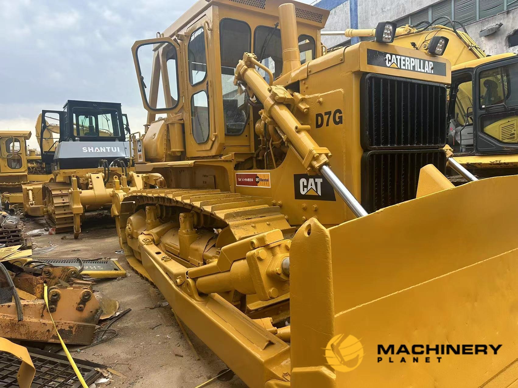 D7G Caterpillar Original Used Crawler Bulldozer LOW PRICE image