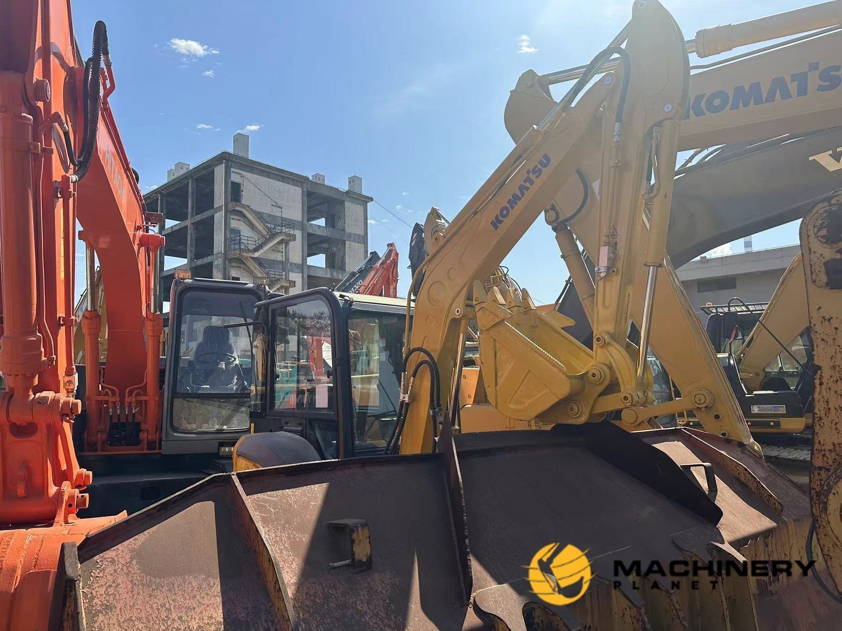 PC35MR Mini Creawler Excavator High Quality FOR SALE image