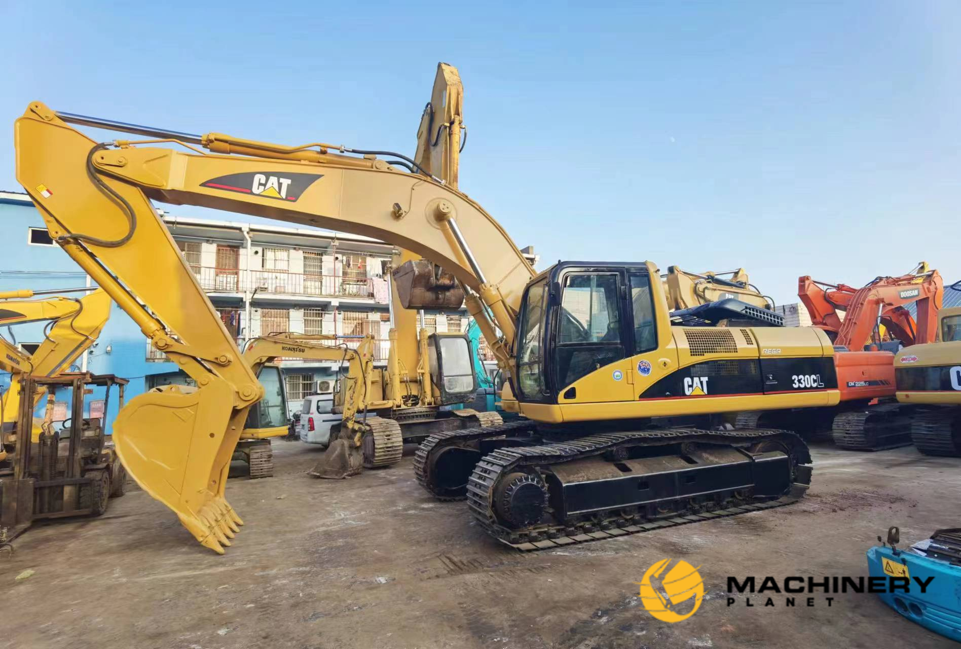330C Caterpillar Used Crawler Excavator High Quality image