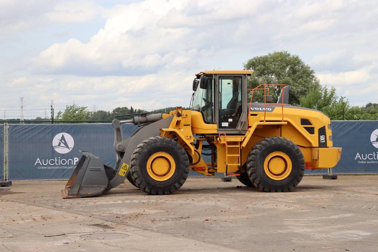 Wheel loader Volvo L105 Diesel 2014 image