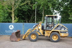 Wheel loader Caterpillar 908 Diesel 2001