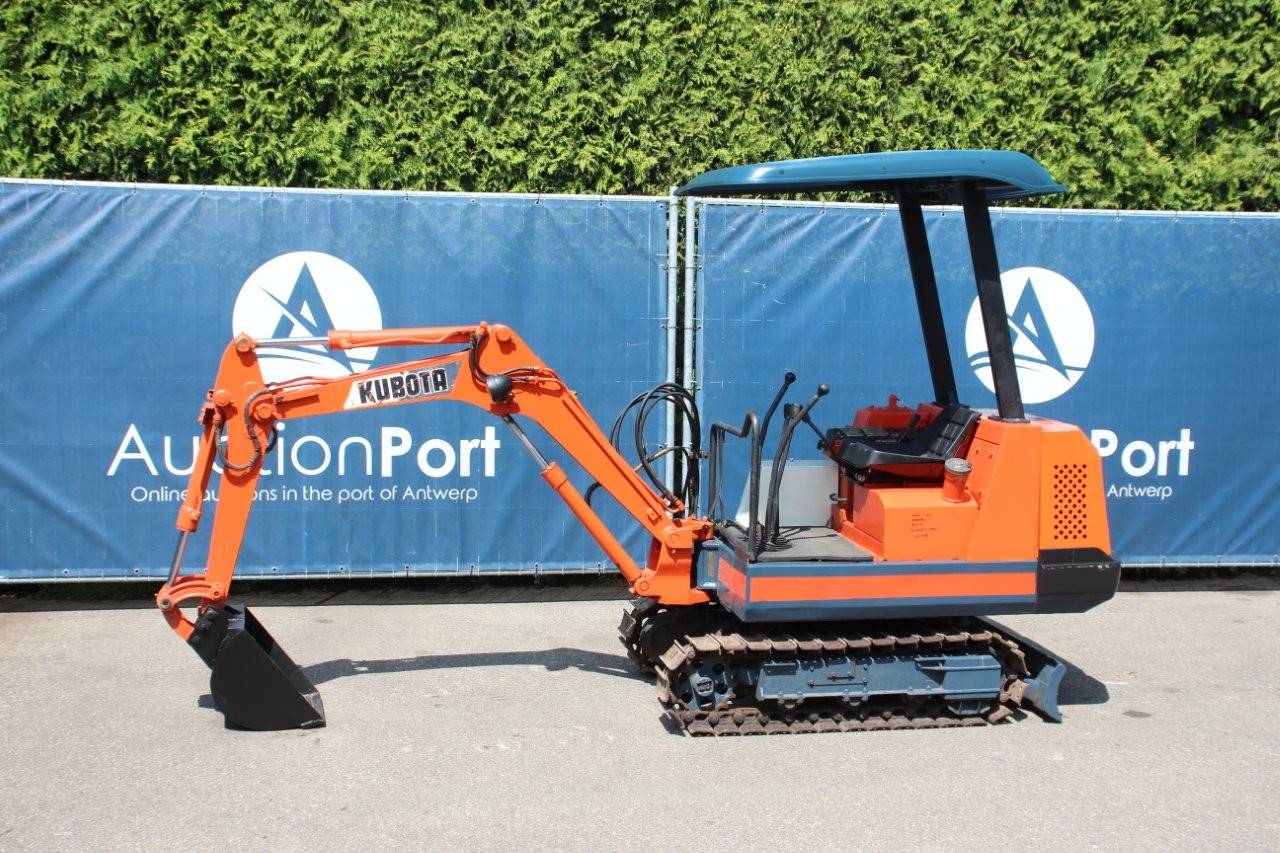 Mini excavator Kubota KH-31 Diesel image