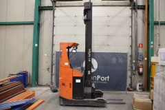 Reach truck BT RRE140 Electric 1400kg 9.0m 2012