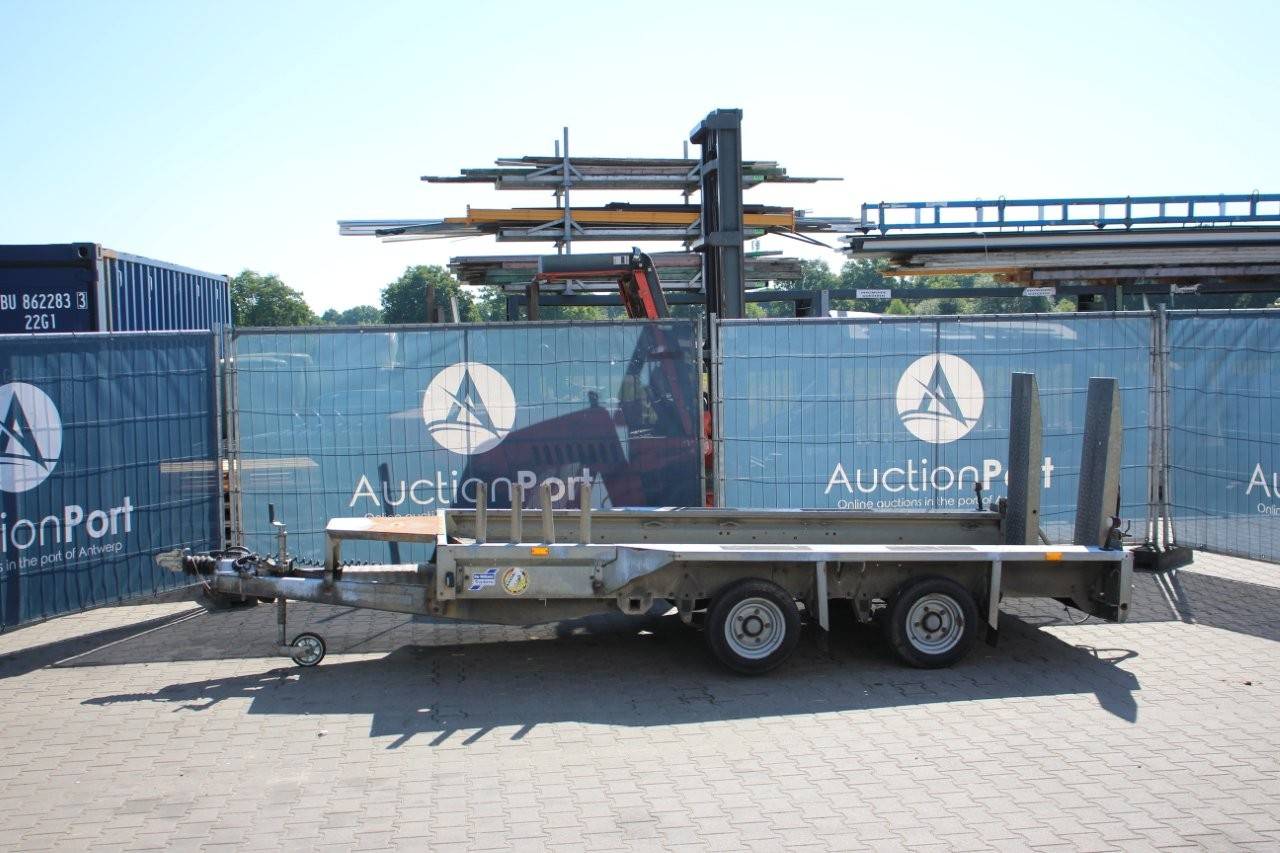 Machine transporter IFOR Williams 2013 image