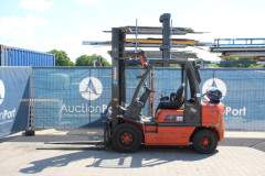 Forklift Nissan USD02A30PQ LPG 3000kg 6.0m 2000
