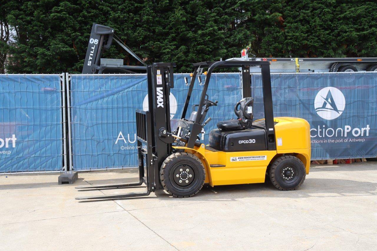 Forklift Vaax CPCD30 Diesel 3000kg 3m 2024 New image