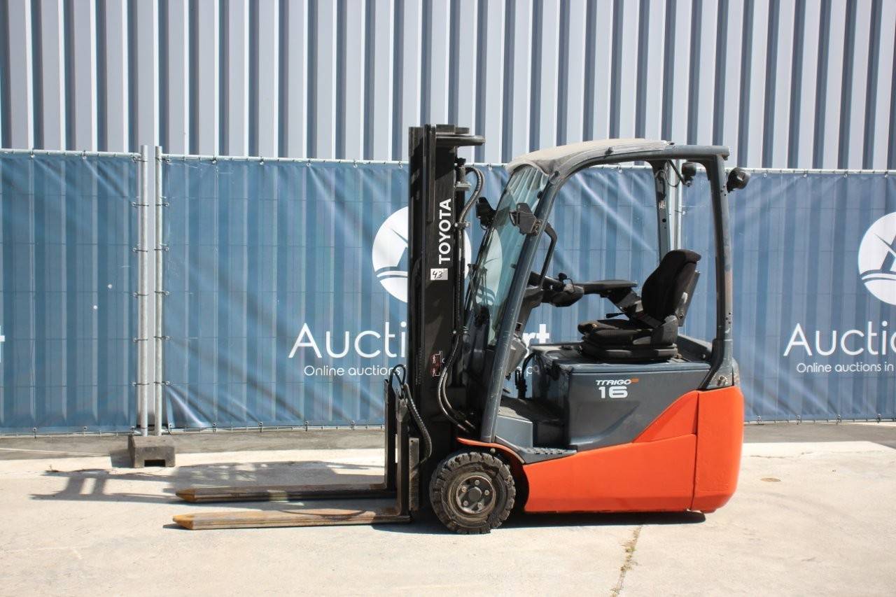 Forklift Toyota Toyota Traigo 16 Electric 1600kg 3.3m image