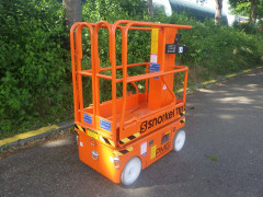 Mast lift UpRight TM12 Electric 5.7m 2017
