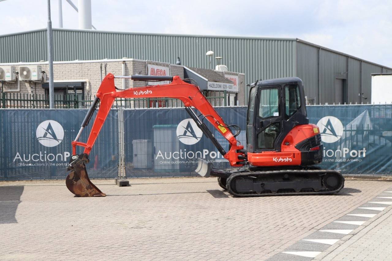 Crawler excavator Kubota Diesel image