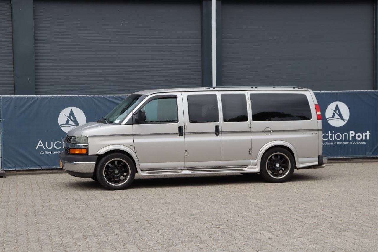 Chevrolet Express LPG + Petrol Van 2008 image