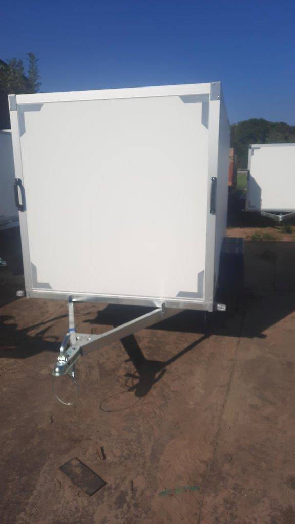 Closed Trailer Kerenzo 2.50x1.50x1.50m New