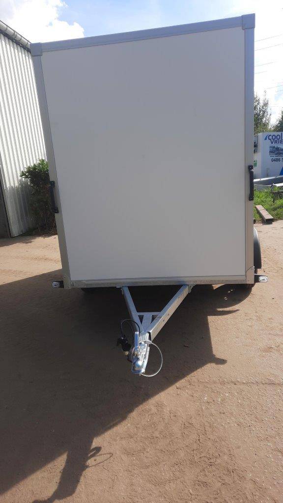 Closed Trailer Powertrailer 3x1.50x1.80m New