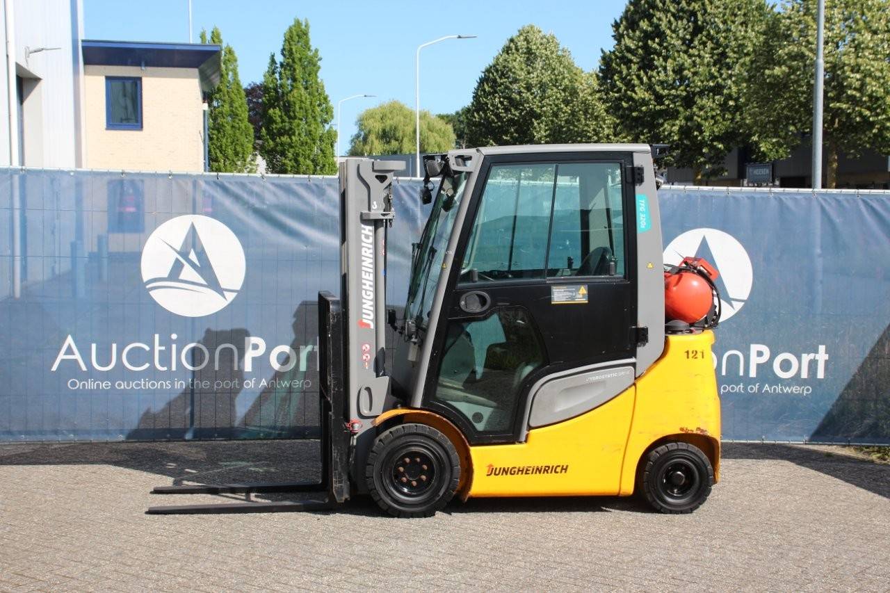 Forklift Jungheinrich TFG 320S LPG 2000kg 4.2m 2020 image