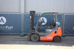 Forklift Toyota 02-8FGF18 LPG 1750kg 4.7m 2008