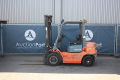 Forklift Toyota 62-7FDF25 Diesel 2500kg 4.7m 2005