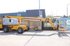 Telescopic boom lift Genie S-45 Diesel 13.7m 2005