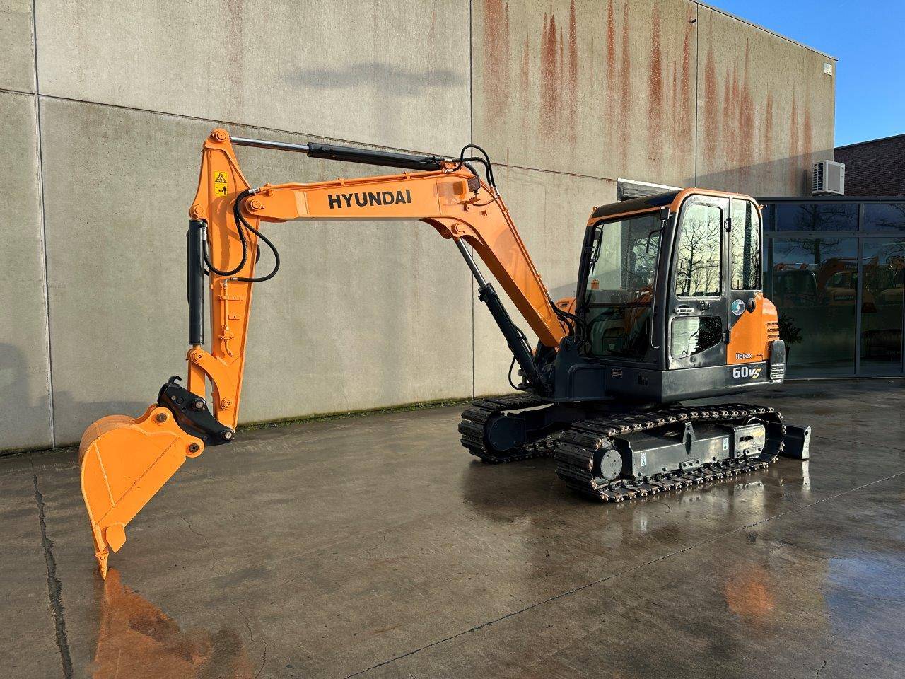 Crawler excavator Hyundai R60VS Diesel 2017 image