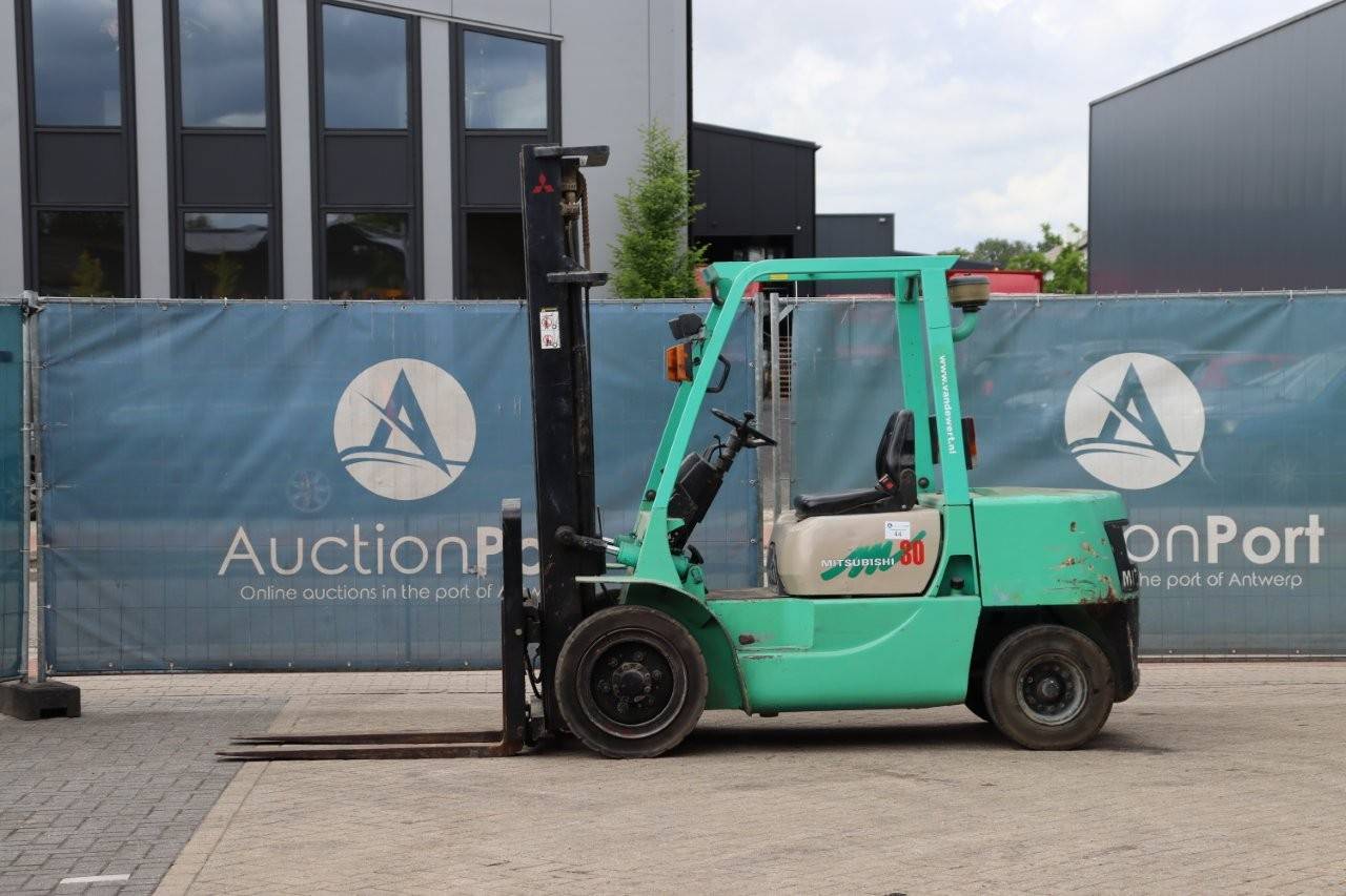 Forklift Mitsubishi FD30 Diesel 2800kg 4.0m 1995 image