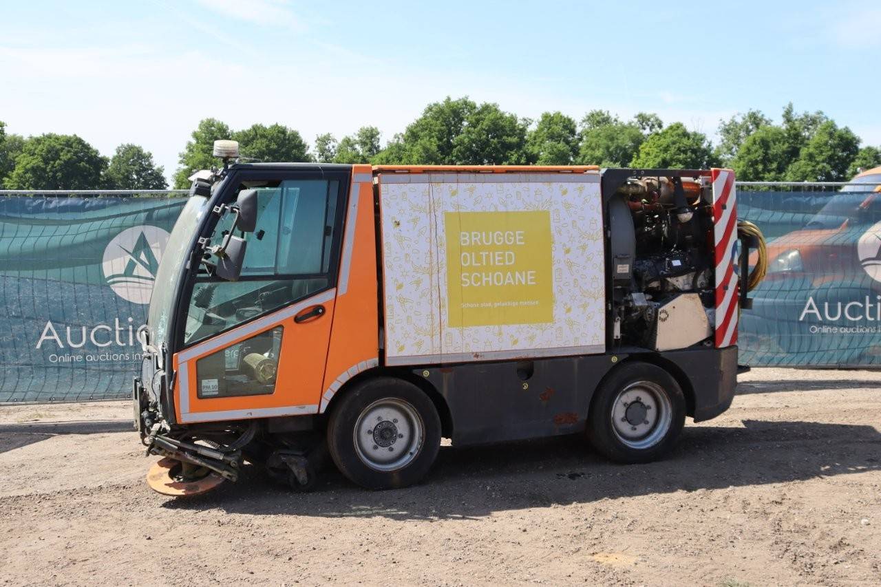 Sweeper Schmidt MFH 2500 Typ:11 Diesel 2013 image