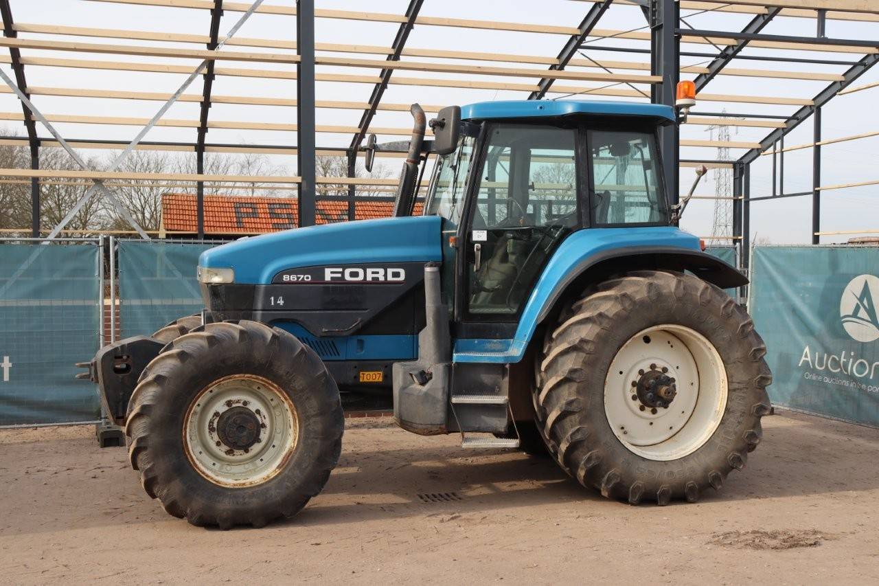 Tractor New Holland 8670 Diesel 1995 image
