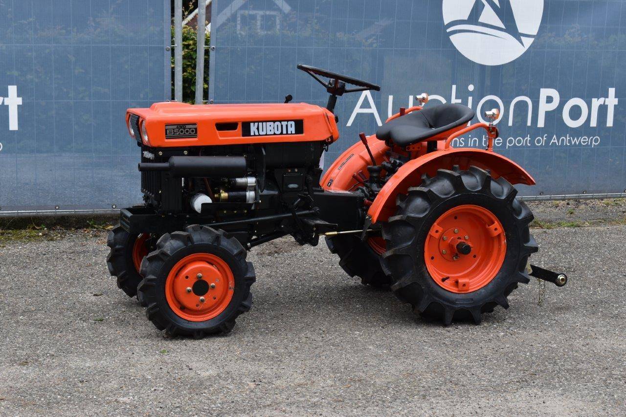 Mini tractor Kubota B5000 Diesel Refit image