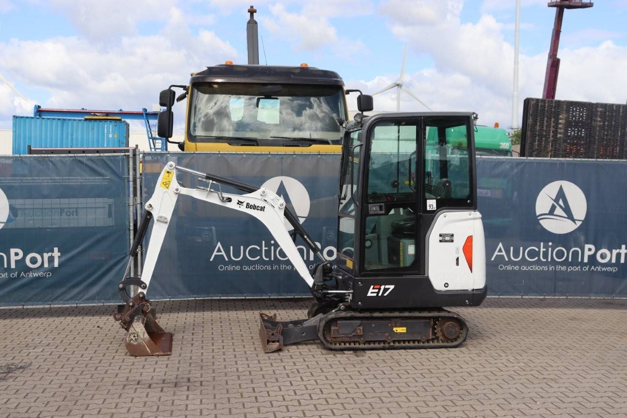 Mini excavator Bobcat E17 Diesel 2021 image