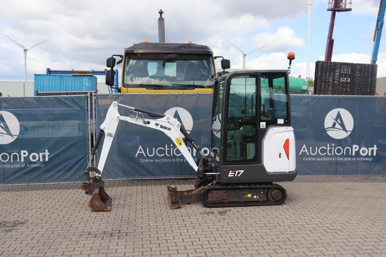 Mini excavator Bobcat E17 Diesel 2021 image