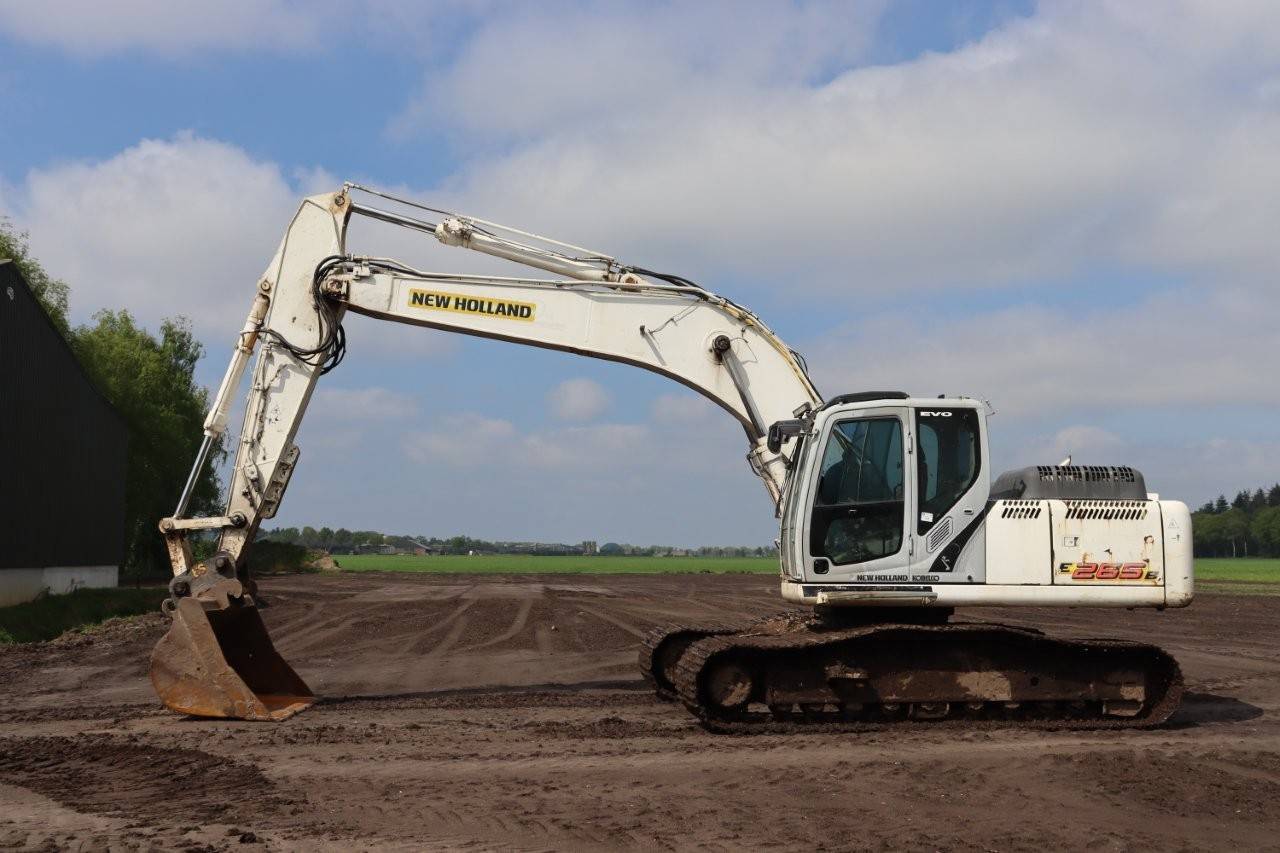 Crawler excavator New Holland Kobelco E265B EVO Diesel 2010 image