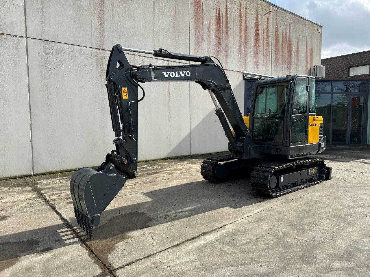 Crawler excavator Volvo EC60C Diesel 2010 image