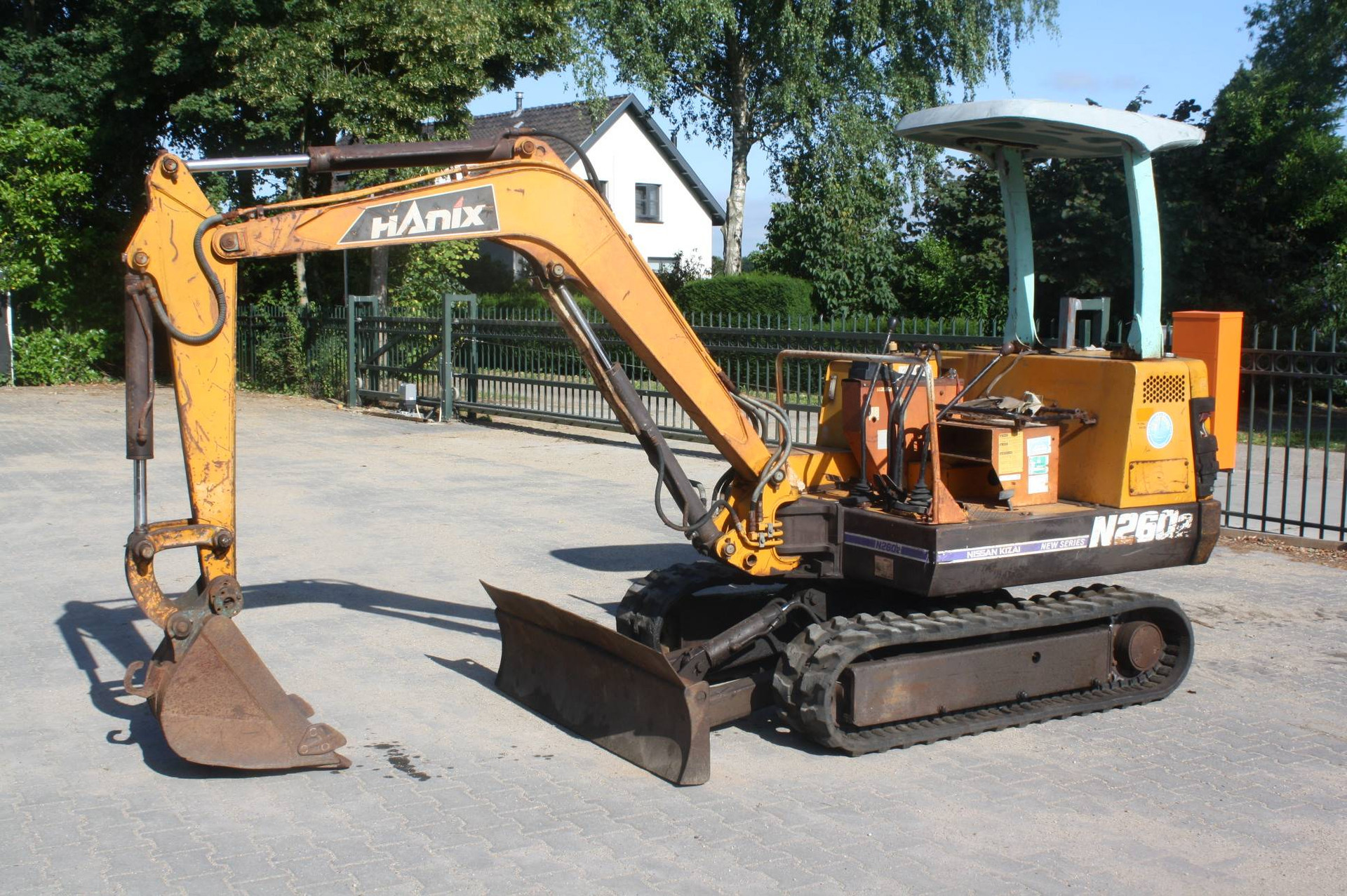 Hanix N260 Diesel Excavator image