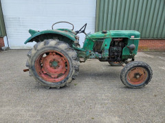 Tractor John Deere D30 Diesel (Margin)
