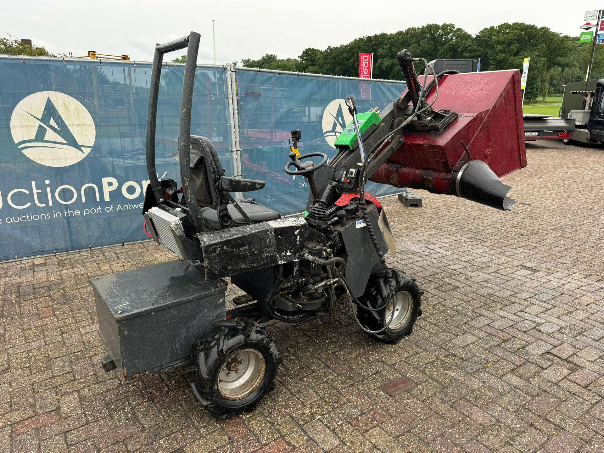 Frisian Electric Shovel image
