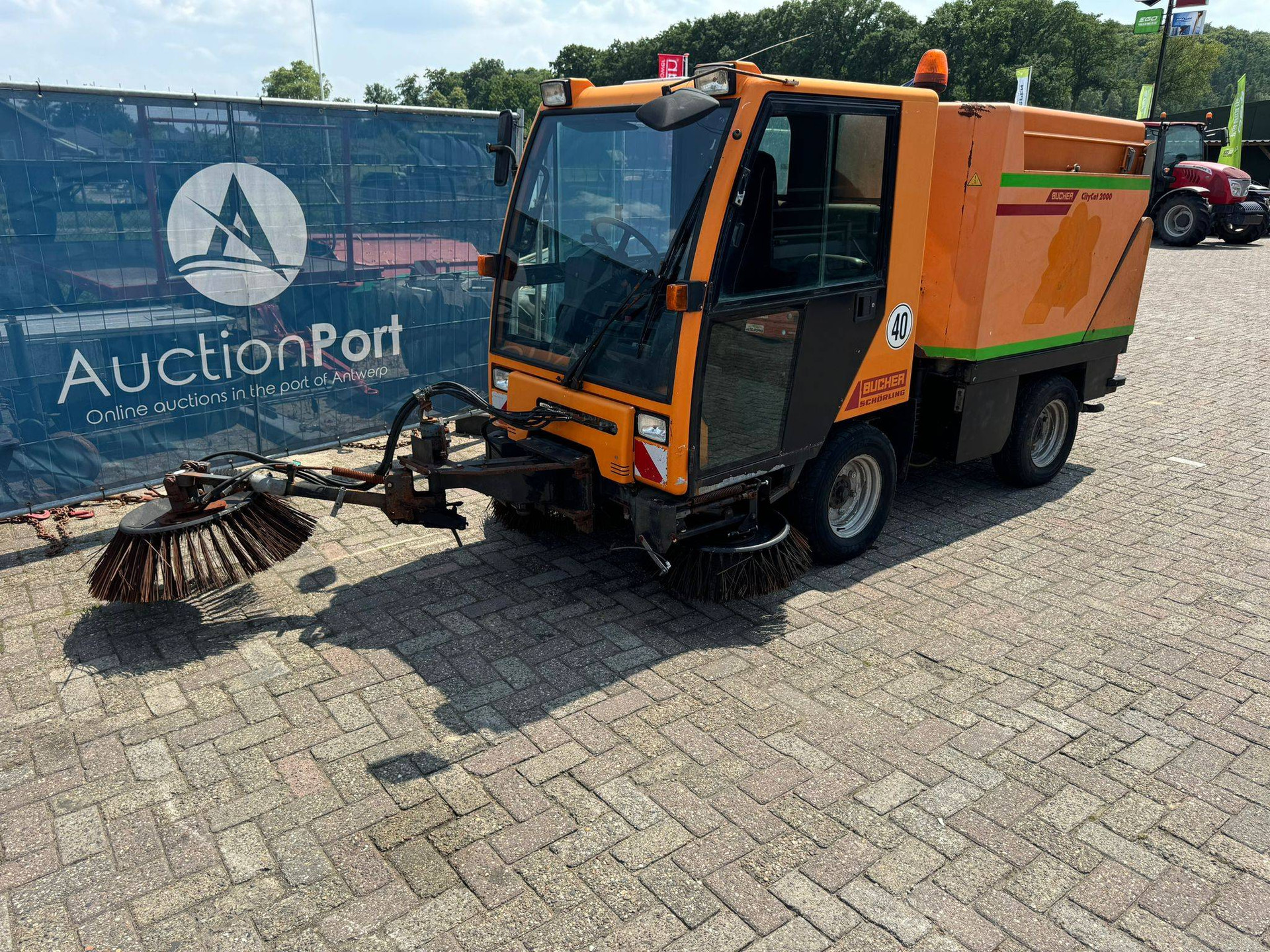 Bucher CityCat 2000 Diesel Sweeper image