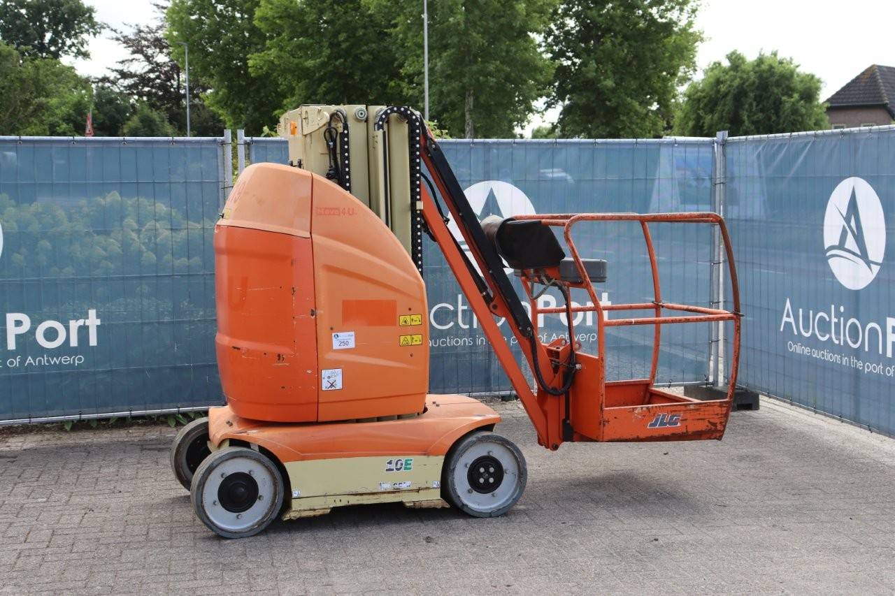 JLG Toucan 10E Electric Mast Lift 10.10m 2011 image