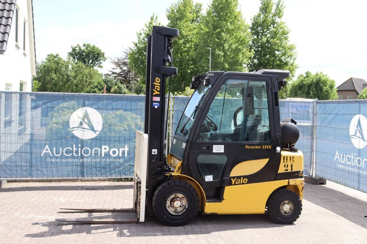 Forklift Yale GLP25VX V2770 LPG 2460kg 4.33m 2015 image