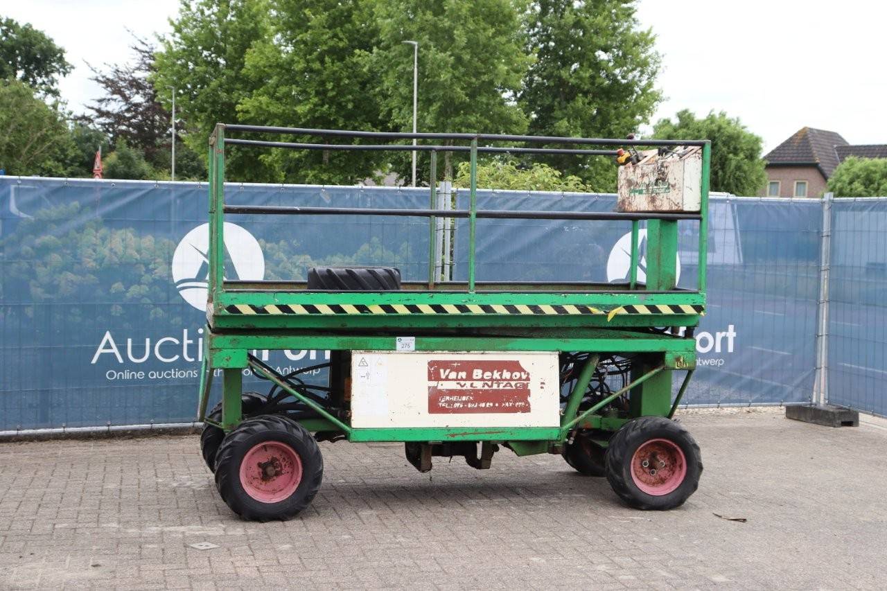 Scissor lift 4x4 Diesel image