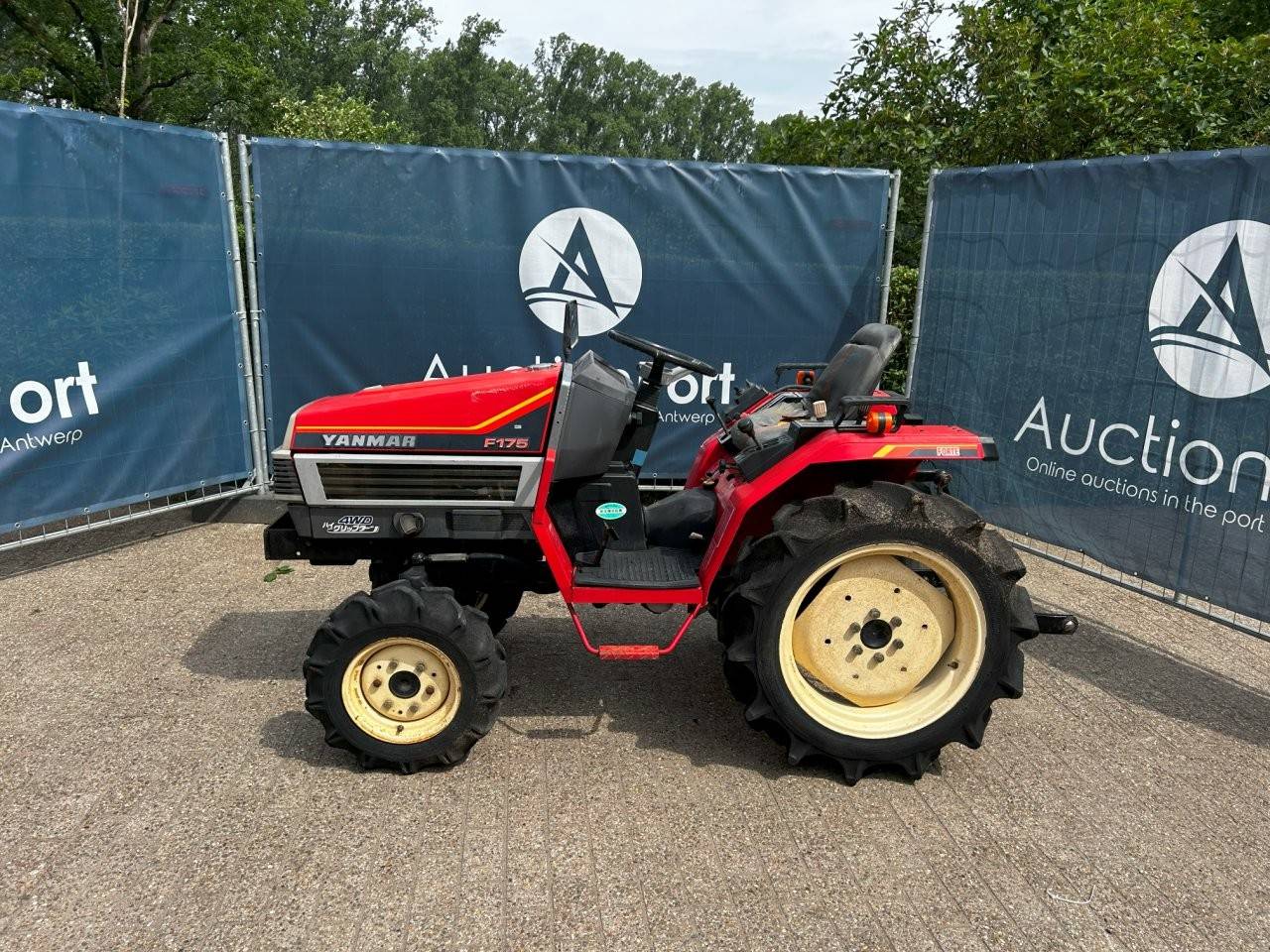 Mini tractor Yanmar F175D Diesel image