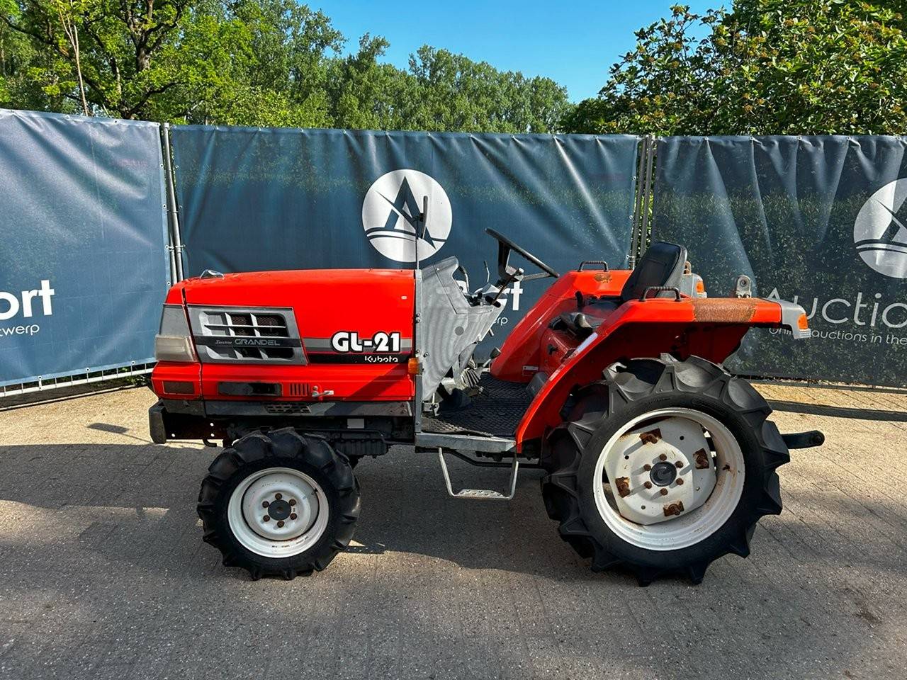 Mini tractor Kubota GL-21 Diesel image