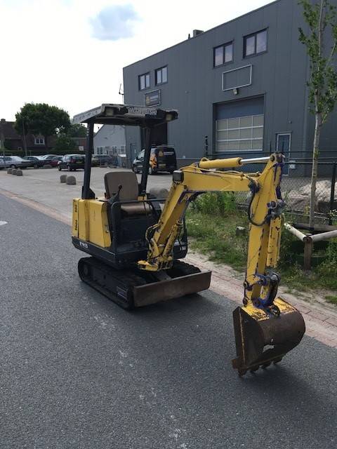 Mitsubishi MM15 mini excavator