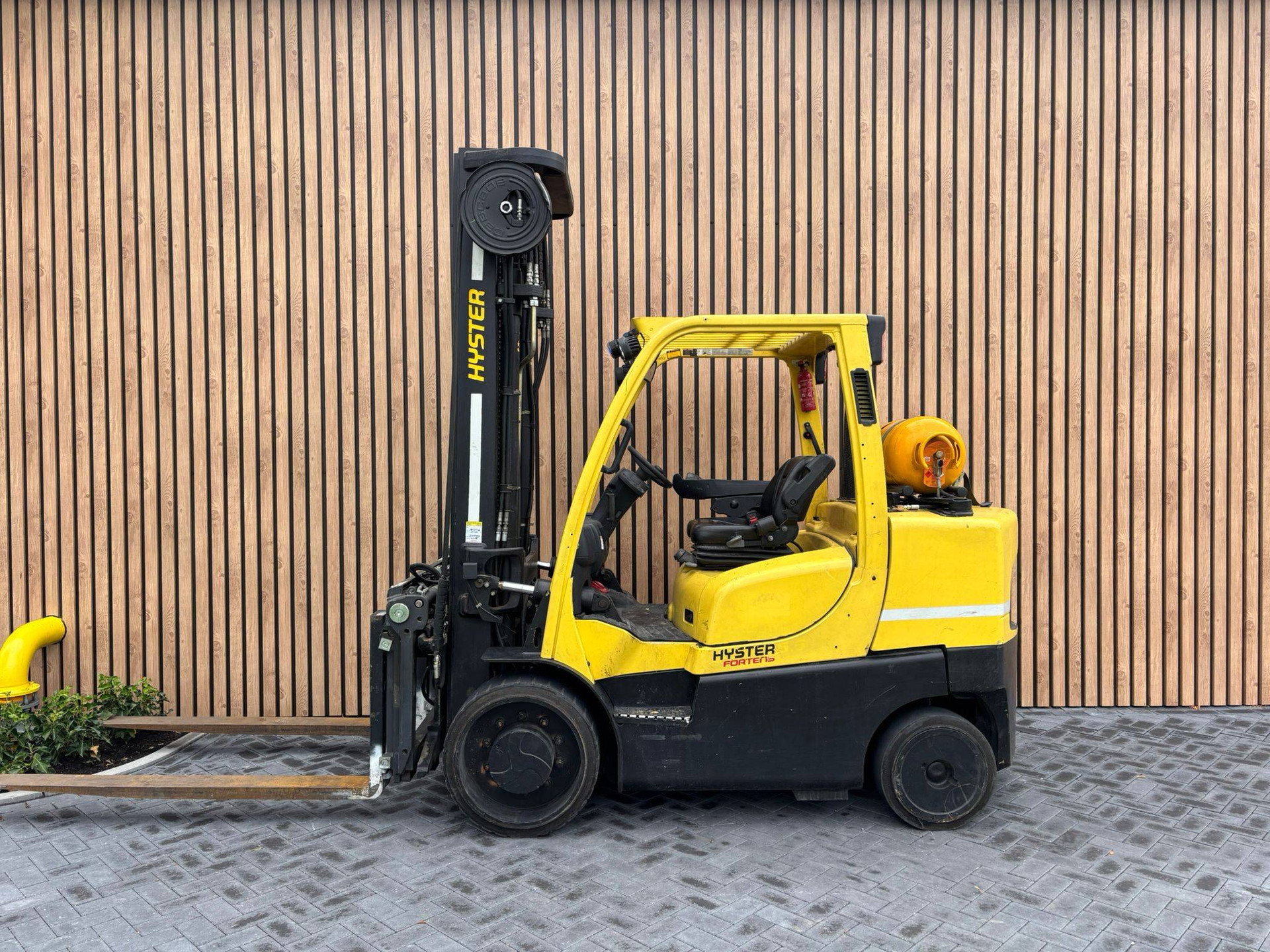 Forklift Hyster S7.0FT LPG 7000kg 2010 image